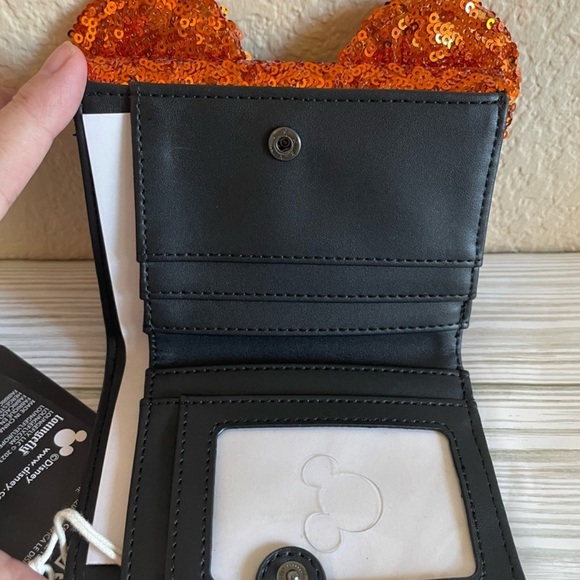 🦇Loungefly Disney Minnie Halloween Sequins Wallet - Picture 6 of 7